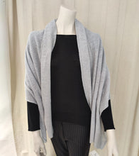 Load image into Gallery viewer, Cashmere Wrap - GRAY
