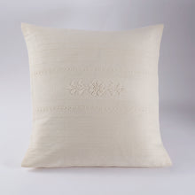 Load image into Gallery viewer, Handwoven Pillow Cover - Pistoccheddu
